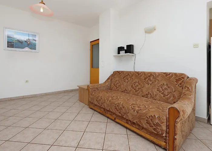 With A Parking Space Mandre, Pag - 6582 Appartement *