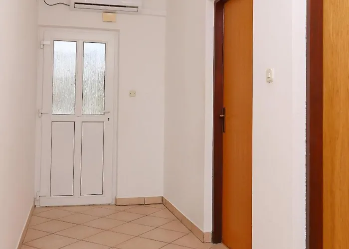 Appartement With A Parking Space Mandre, Pag - 6582