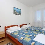 Apartament With A Parking Space Mandre, Pag - 6582 Kolan