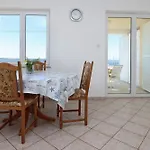 Appartement With A Parking Space Mandre, Pag - 6582 Kolan