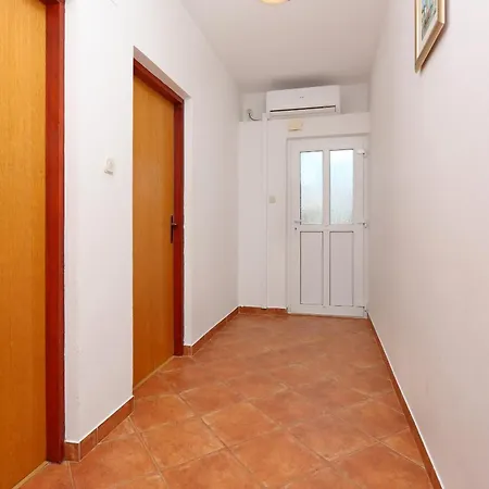 Apartmán With A Parking Space Mandre, Pag - 6582 Kolan