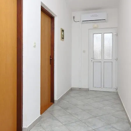 With A Parking Space Mandre, Pag - 6582 Apartmán *