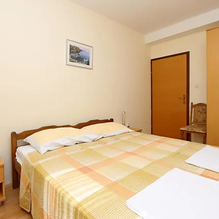 With A Parking Space Mandre, Pag - 6582 Apartmán
