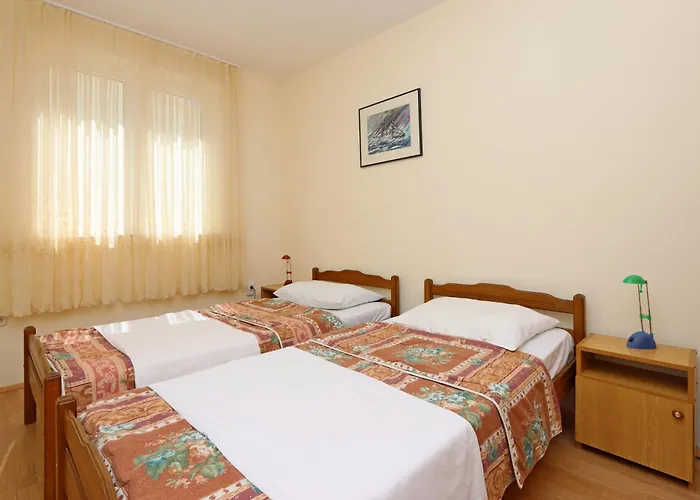 With A Parking Space Mandre, Pag - 6582 콜란