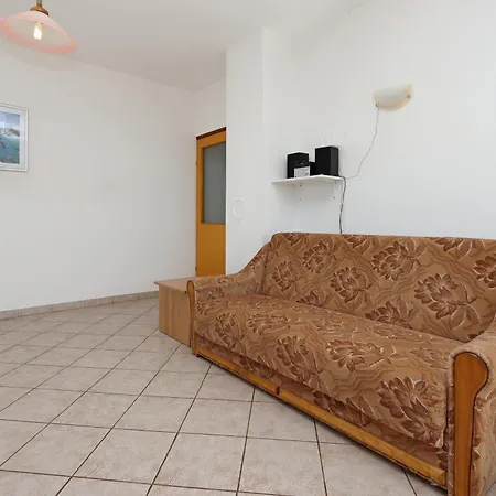 With A Parking Space Mandre, Pag - 6582 アパート *