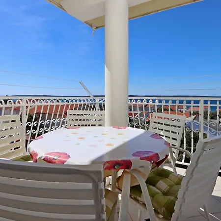 With A Parking Space Mandre, Pag - 6582 アパート コラン