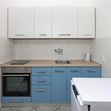 With A Parking Space Mandre, Pag - 6582 アパート