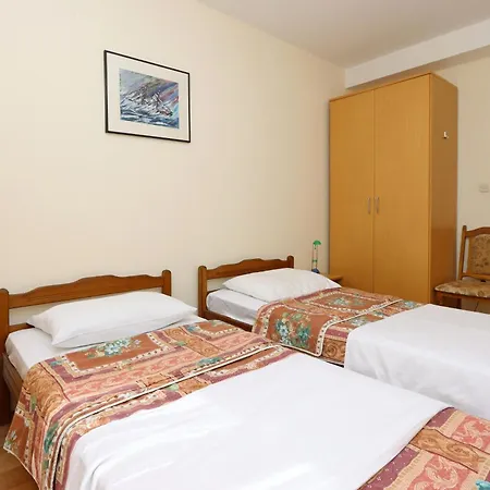 With A Parking Space Mandre, Pag - 6582 アパート コラン