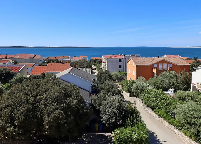 With A Parking Space Mandre, Pag - 6582 Apartman