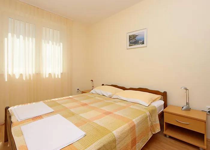 With A Parking Space Mandre, Pag - 6582 * Kolan