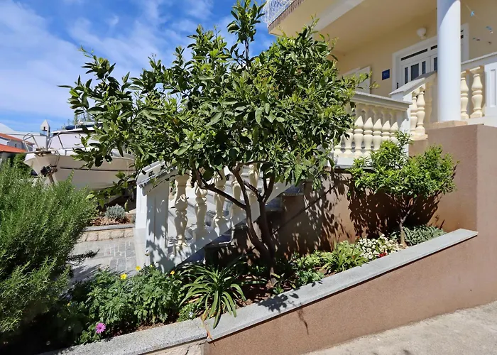 Apartman With A Parking Space Mandre, Pag - 6582 *