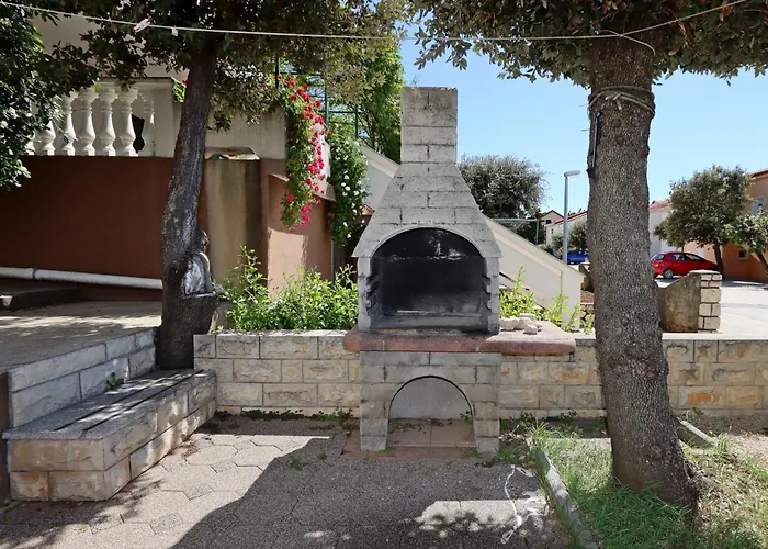 With A Parking Space Mandre, Pag - 6582 * Kolan